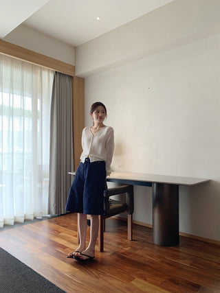 V-neck cardigan