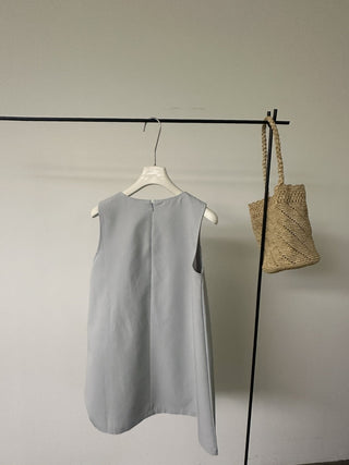 Round neck dress