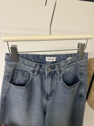 Five-point denim shorts