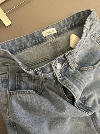 Five-point denim shorts
