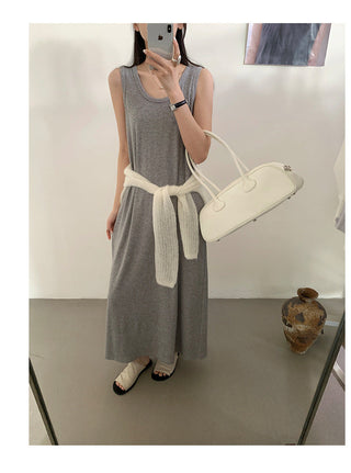 Graceful vest dress 02