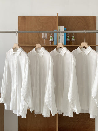 White loose shirt