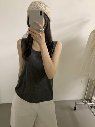 Simple vest Top