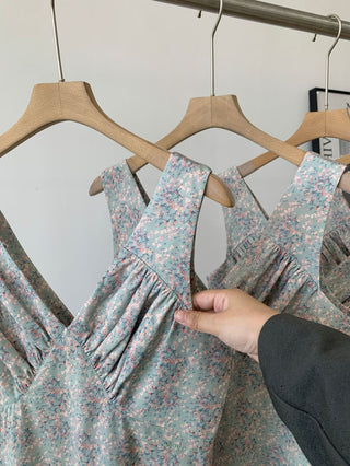 Sleeveless vest dress