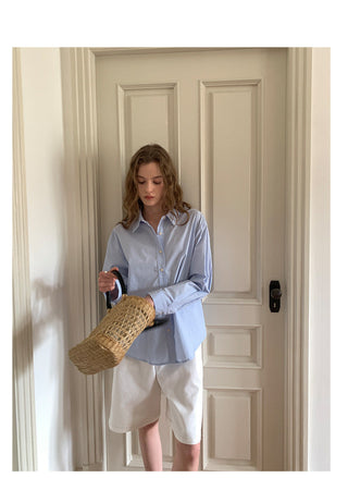Classic loose shirt