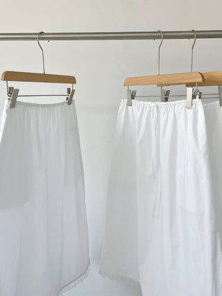 Ruffle edge skirt
