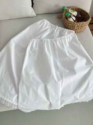 Ruffle edge skirt