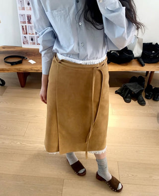 Ruffle edge skirt