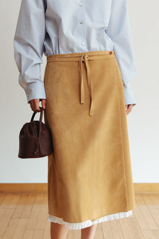Ruffle edge skirt