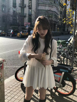 Elastic lace skirt