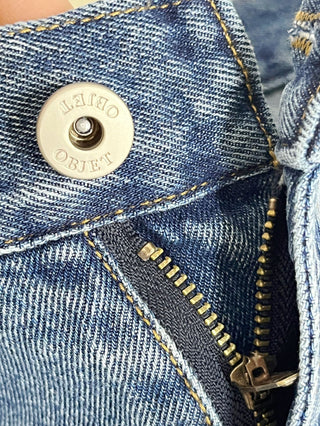White straight jeans