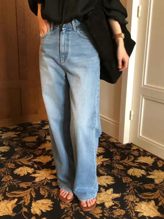 White straight jeans