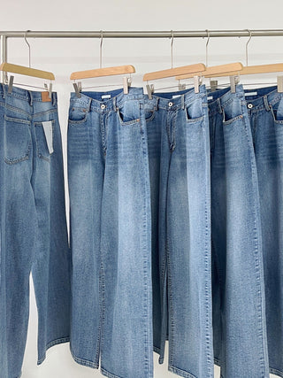 White straight jeans