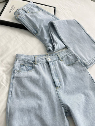 Wide leg jeans