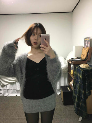 Lace-trimmed Button V-neck Slim Fit Sleeveless Knit