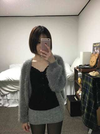 Lace-trimmed Button V-neck Slim Fit Sleeveless Knit