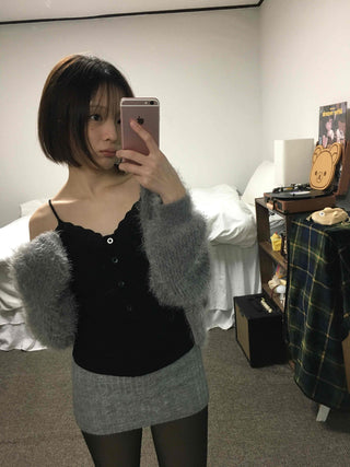 Lace-trimmed Button V-neck Slim Fit Sleeveless Knit