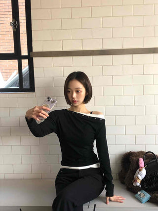 Shoulder Stud Slim Fit Off-Shoulder Long Sleeve Tee
