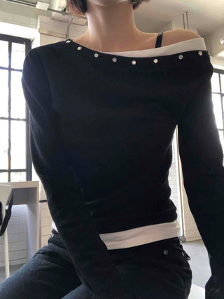 Shoulder Stud Slim Fit Off-Shoulder Long Sleeve Tee