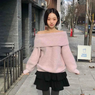 Avant-fit Off-shoulder Folding Knit