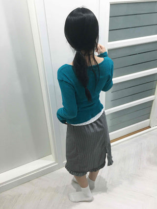 Unique Point Button Waist Shirred Pep Rum Knit Cardigan