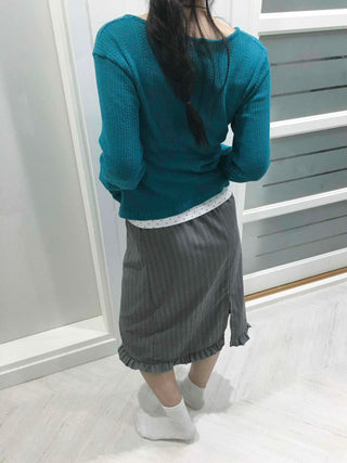Unique Point Button Waist Shirred Pep Rum Knit Cardigan