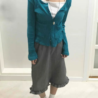 Unique Point Button Waist Shirred Pep Rum Knit Cardigan