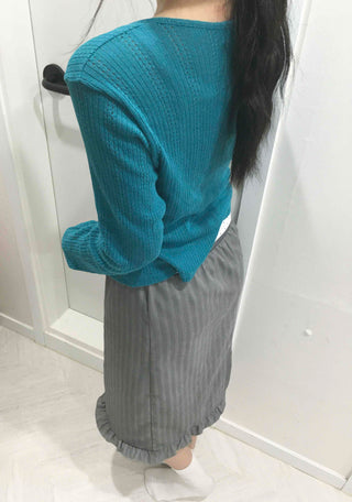 Unique Point Button Waist Shirred Pep Rum Knit Cardigan