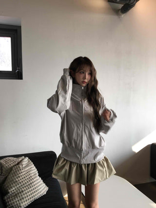 Feminine Pleated Cutout Elastic Waist Short Zip-up