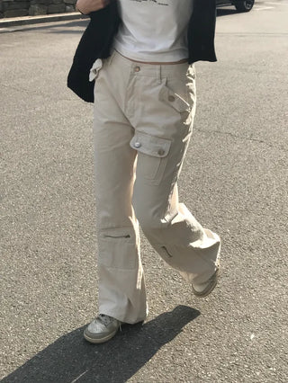 Who's multi-pocket bootcut pants