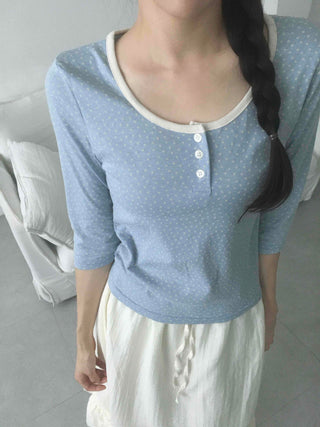 Unique Vintage U-Neck 3/4 Sleeve T-shirt