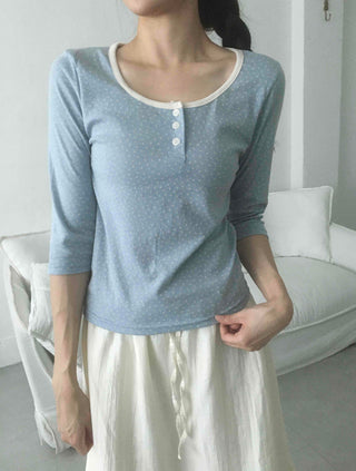 Unique Vintage U-Neck 3/4 Sleeve T-shirt