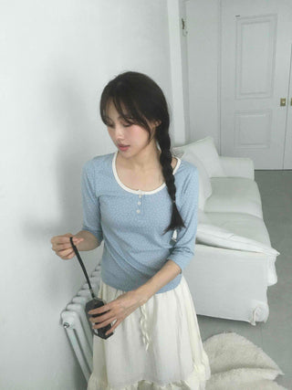 Unique Vintage U-Neck 3/4 Sleeve T-shirt