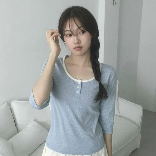 Unique Vintage U-Neck 3/4 Sleeve T-shirt