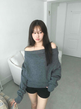 Off-shoulder Loose Fit Knit Top