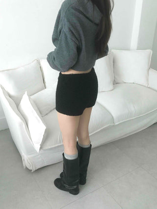 Slim Fit Boucle Elastic Waist Shorts