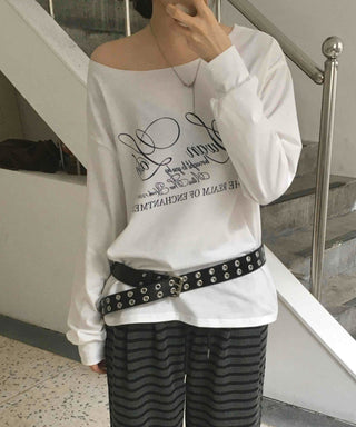 Lettering One-Off-Shoulder Loose-Fit Long-Sleeve T-Shirt