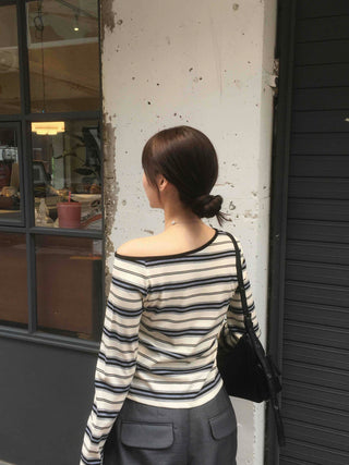 Effortless chic color-block off-striped long-sleeve t-shirt