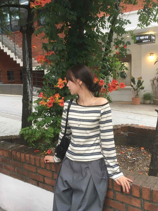 Effortless chic color-block off-striped long-sleeve t-shirt