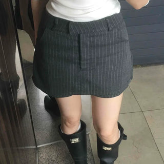 Deep Stripe Mini Skirt Pants