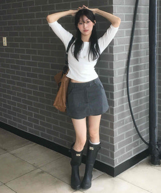 Deep Stripe Mini Skirt Pants