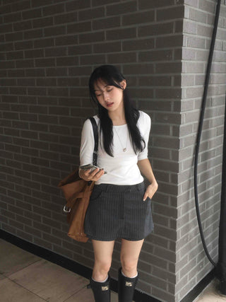 Deep Stripe Mini Skirt Pants