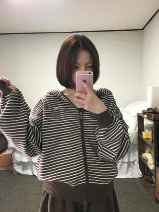 Off-shoulder Striped Crop Zip-up Cardigan