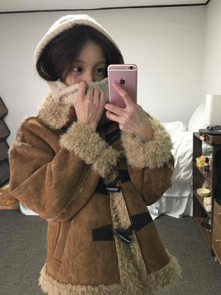 Vintage Fur-Trimmed Toggle Shearling Jacket