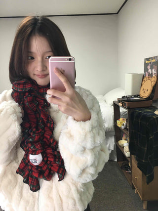 Daily Cozy Fur Loop Half Boa Zip-up