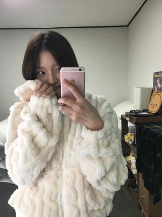 Daily Cozy Fur Loop Half Boa Zip-up