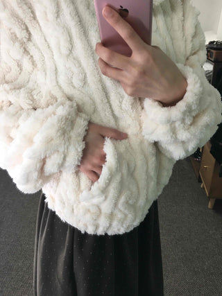 Daily Cozy Fur Loop Half Boa Zip-up