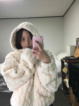 Daily Cozy Fur Loop Half Boa Zip-up