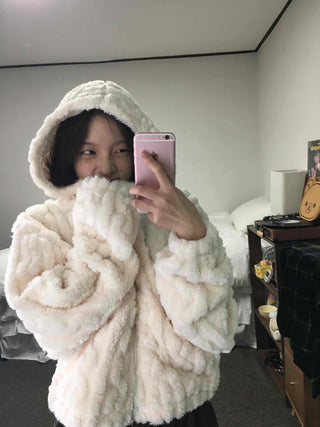 Daily Cozy Fur Loop Half Boa Zip-up