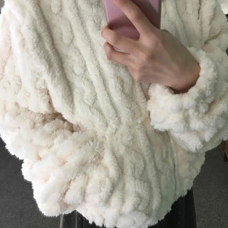 Daily Cozy Fur Loop Half Boa Zip-up